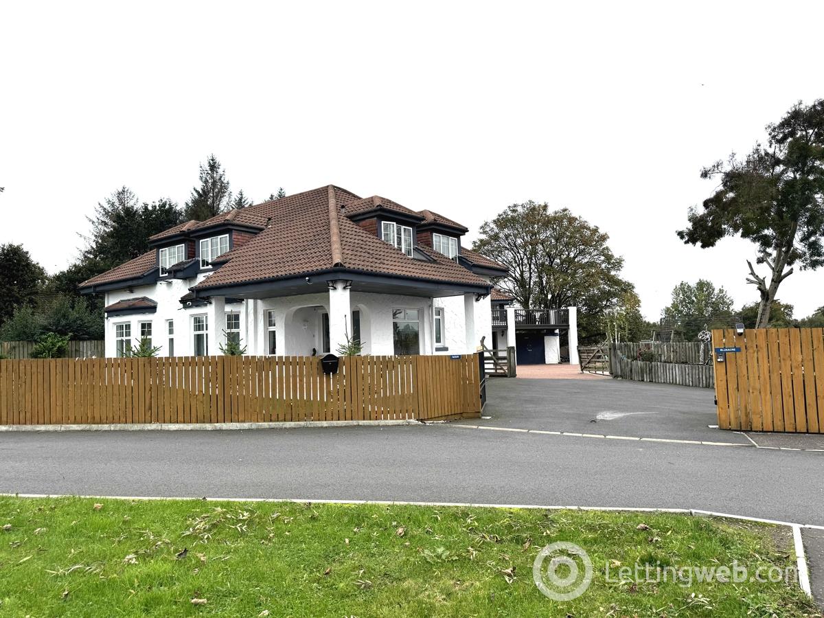 Property to rent in Blueacre 418 Mearns Road Newton Mearns