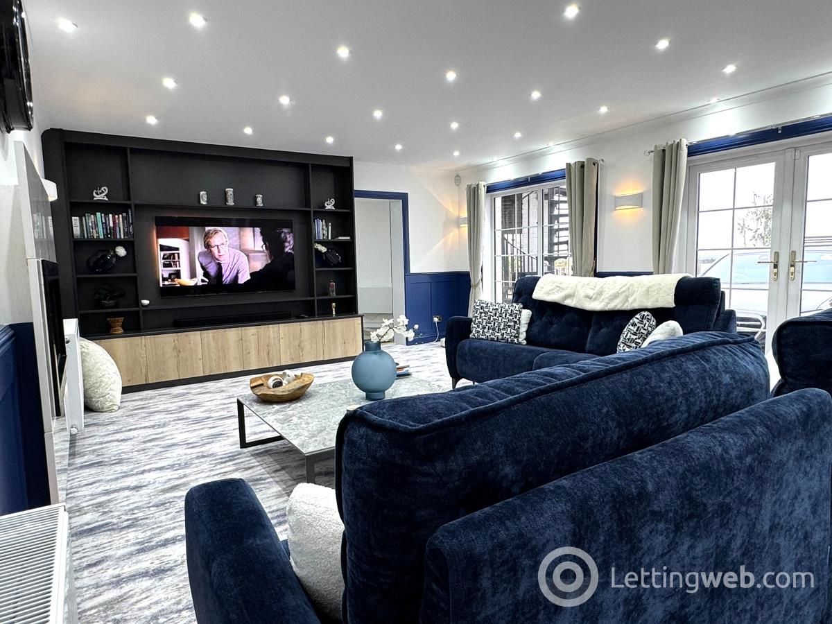 Property to rent in Blueacre 418 Mearns Road Newton Mearns