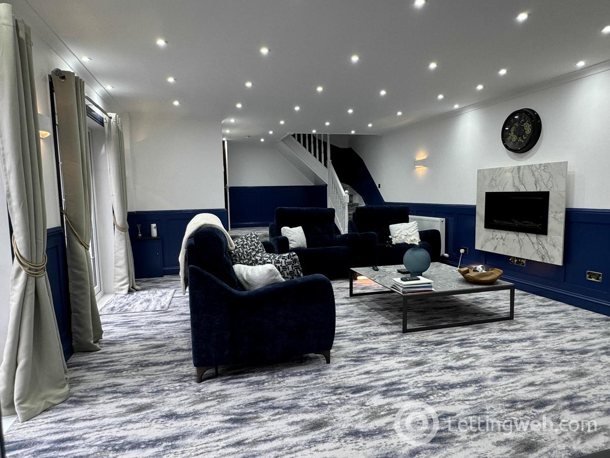 Property to rent in Blueacre 418 Mearns Road Newton Mearns