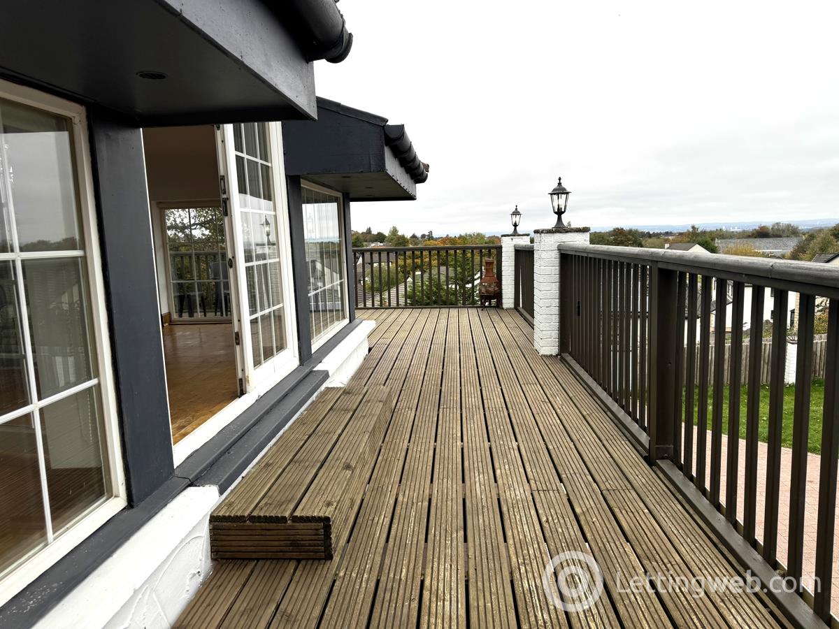 Property to rent in Blueacre 418 Mearns Road Newton Mearns