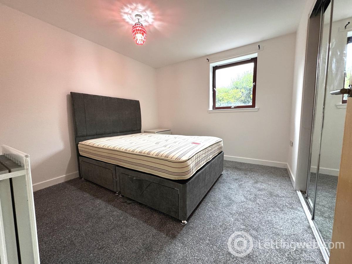 Property to rent in 7 Manresa place St Georges Cross