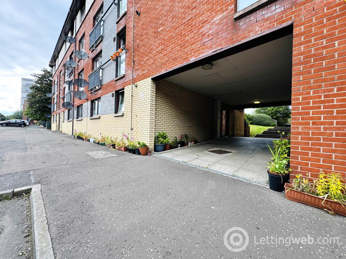 Property to rent in 7 Manresa place St Georges Cross