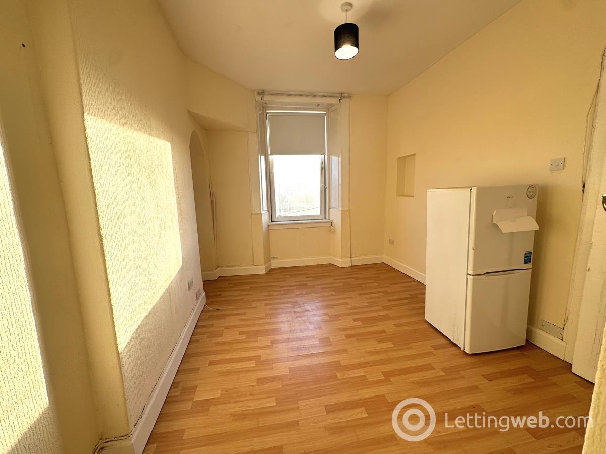 Property to rent in 22 Young Terrace Springburn G21 4LW