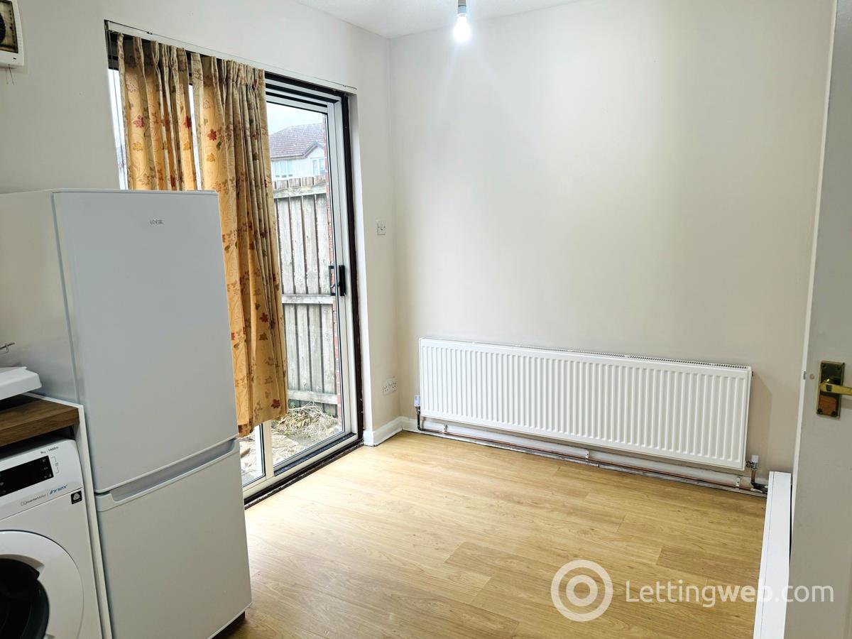 Property to rent in 4 Greenacres Court G53 7BF
