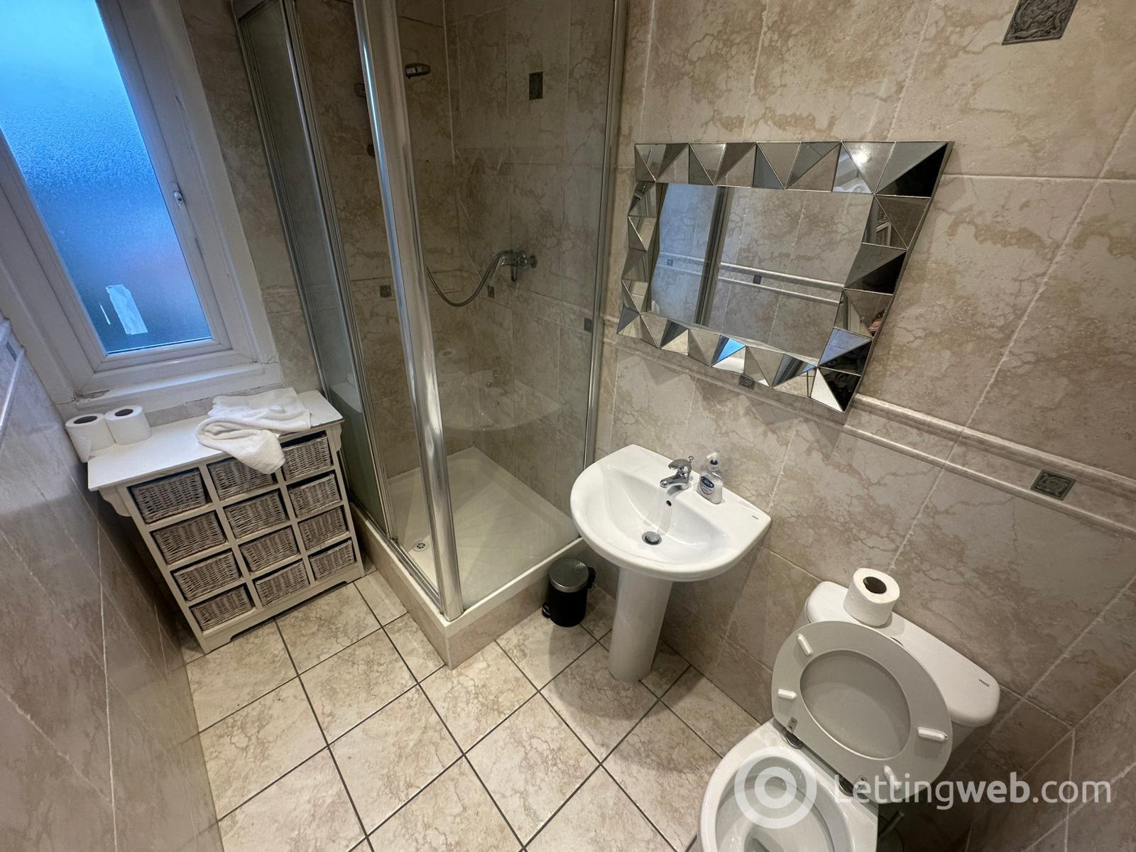 Property to rent in 3/12 Westfield Court, Edinburgh