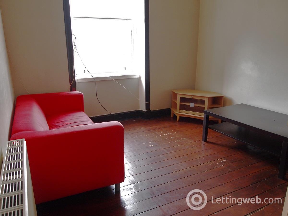 Property to rent in Dixon Avenue