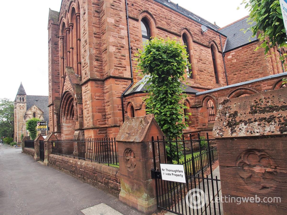 Property to rent in 174 Queens Drive South Side