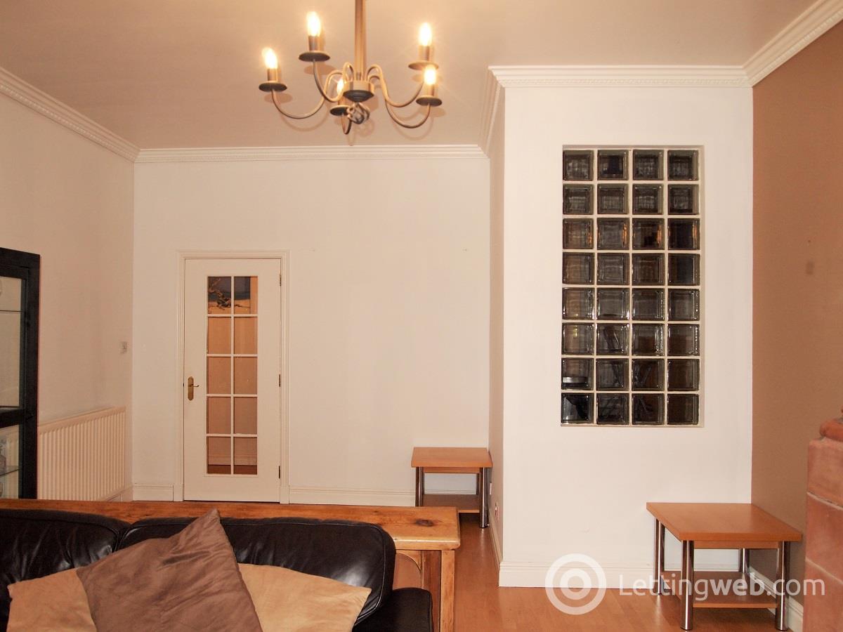 Property to rent in 174 Queens Drive South Side