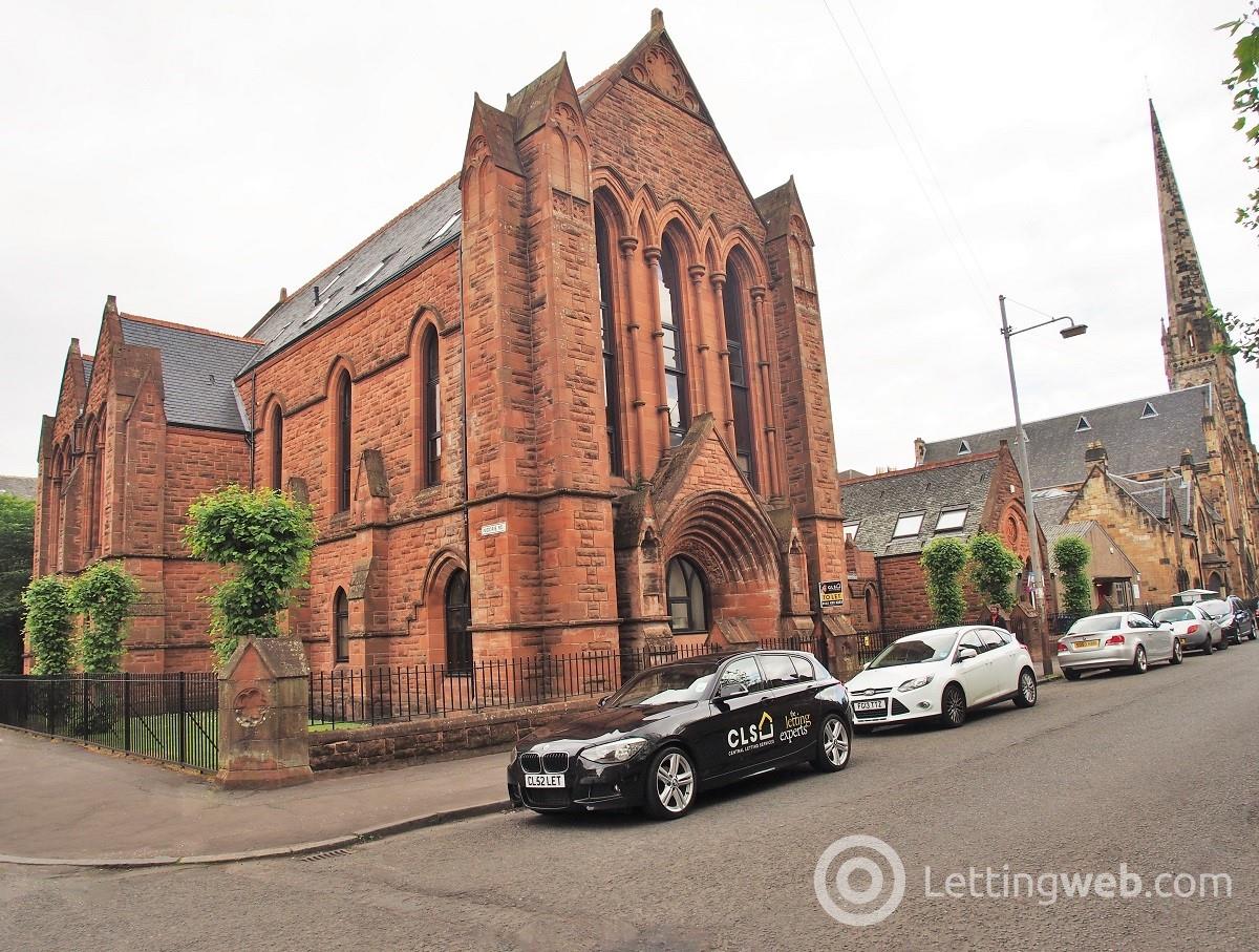 Property to rent in 174 Queens Drive South Side