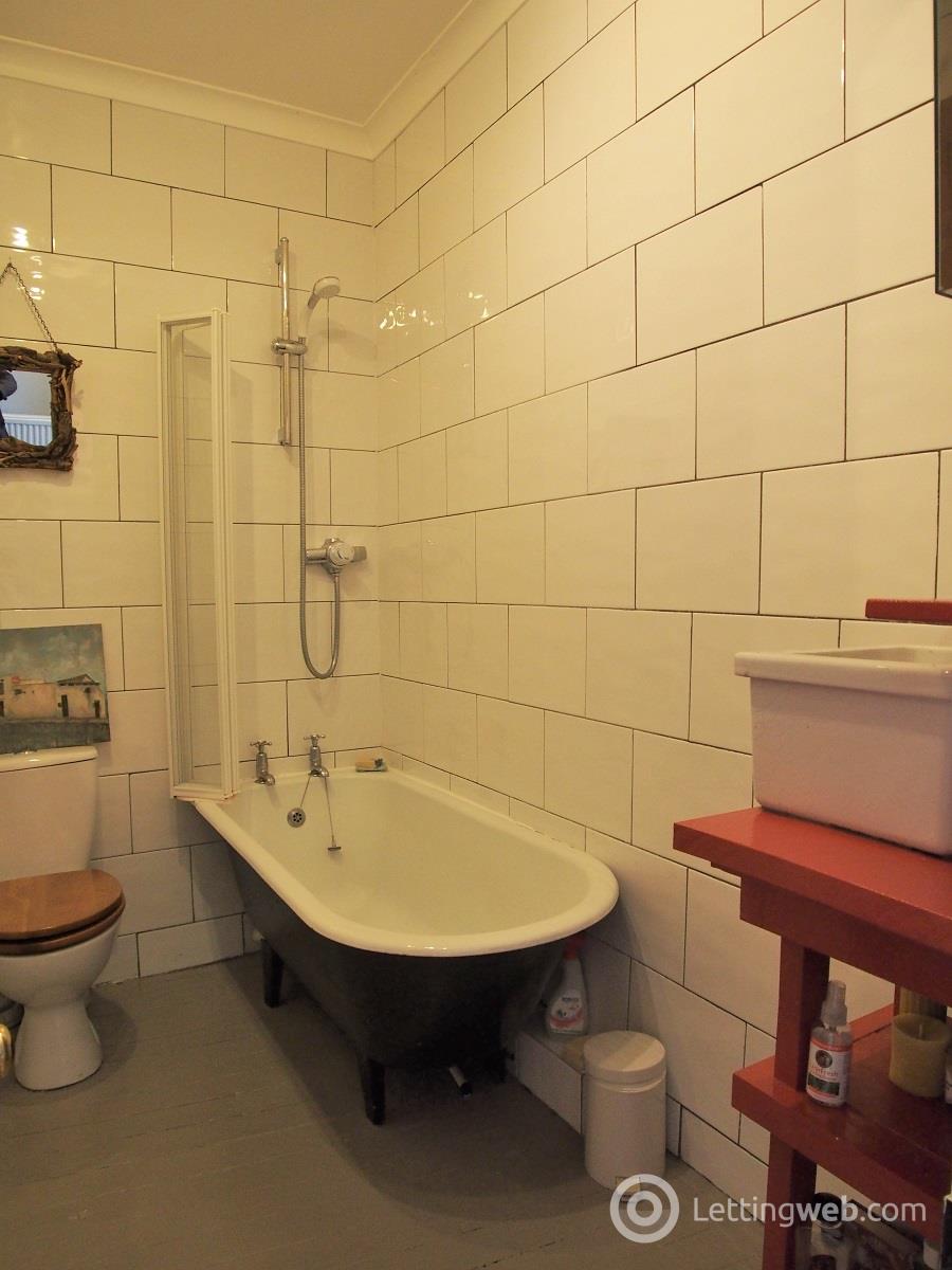 Property to rent in Maybank Street