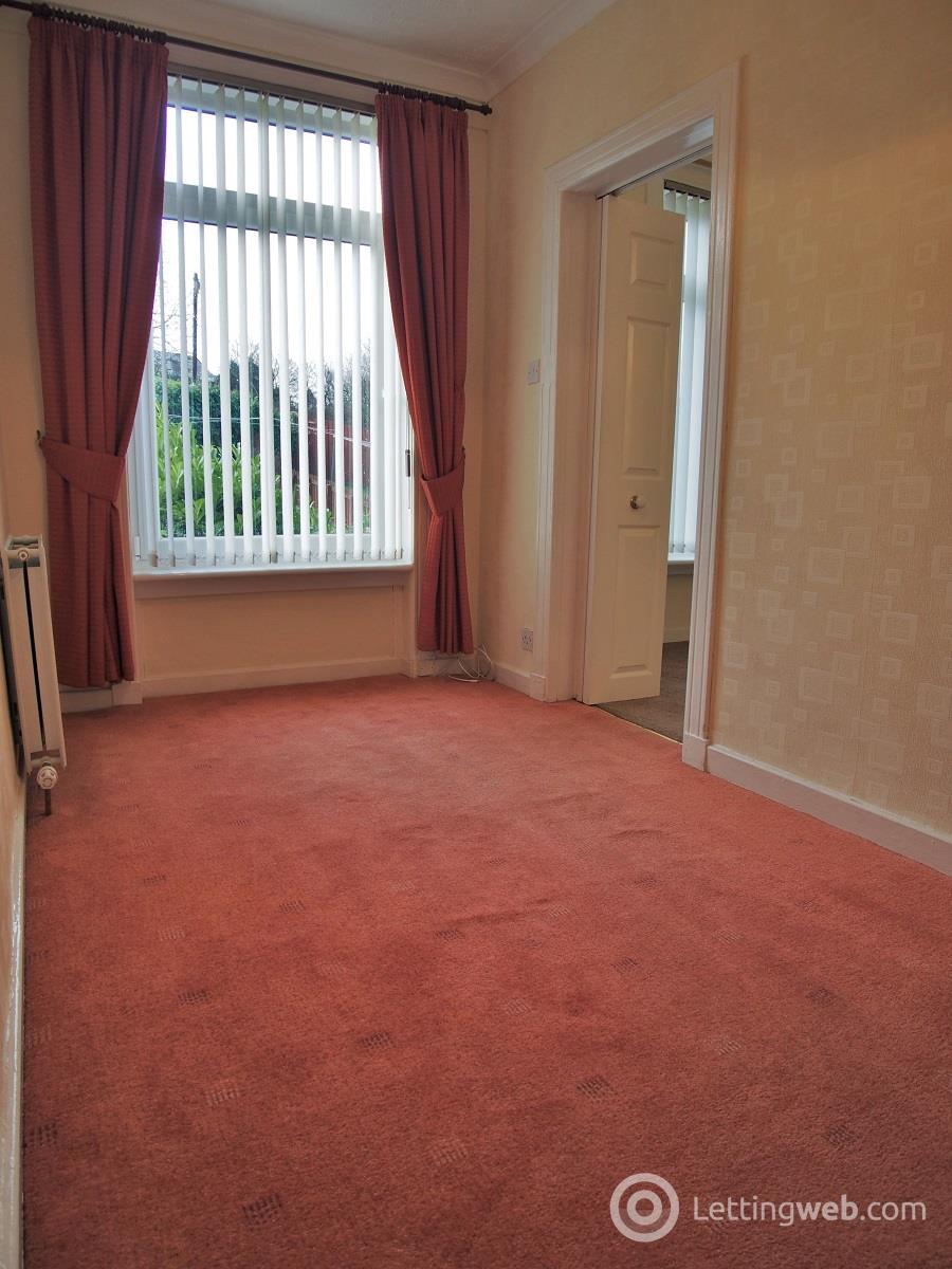 Property to rent in 16 Montford Avenue