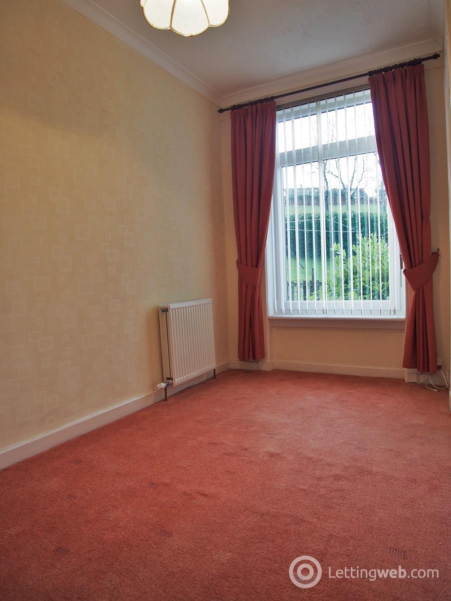 Property to rent in 16 Montford Avenue