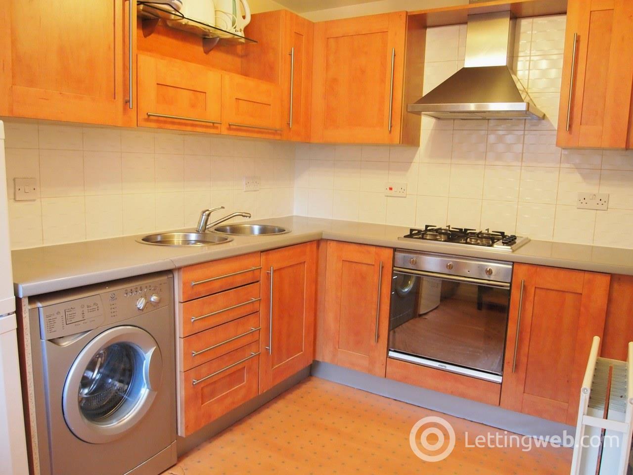 Property to rent in 7 Manresa place St Georges Cross