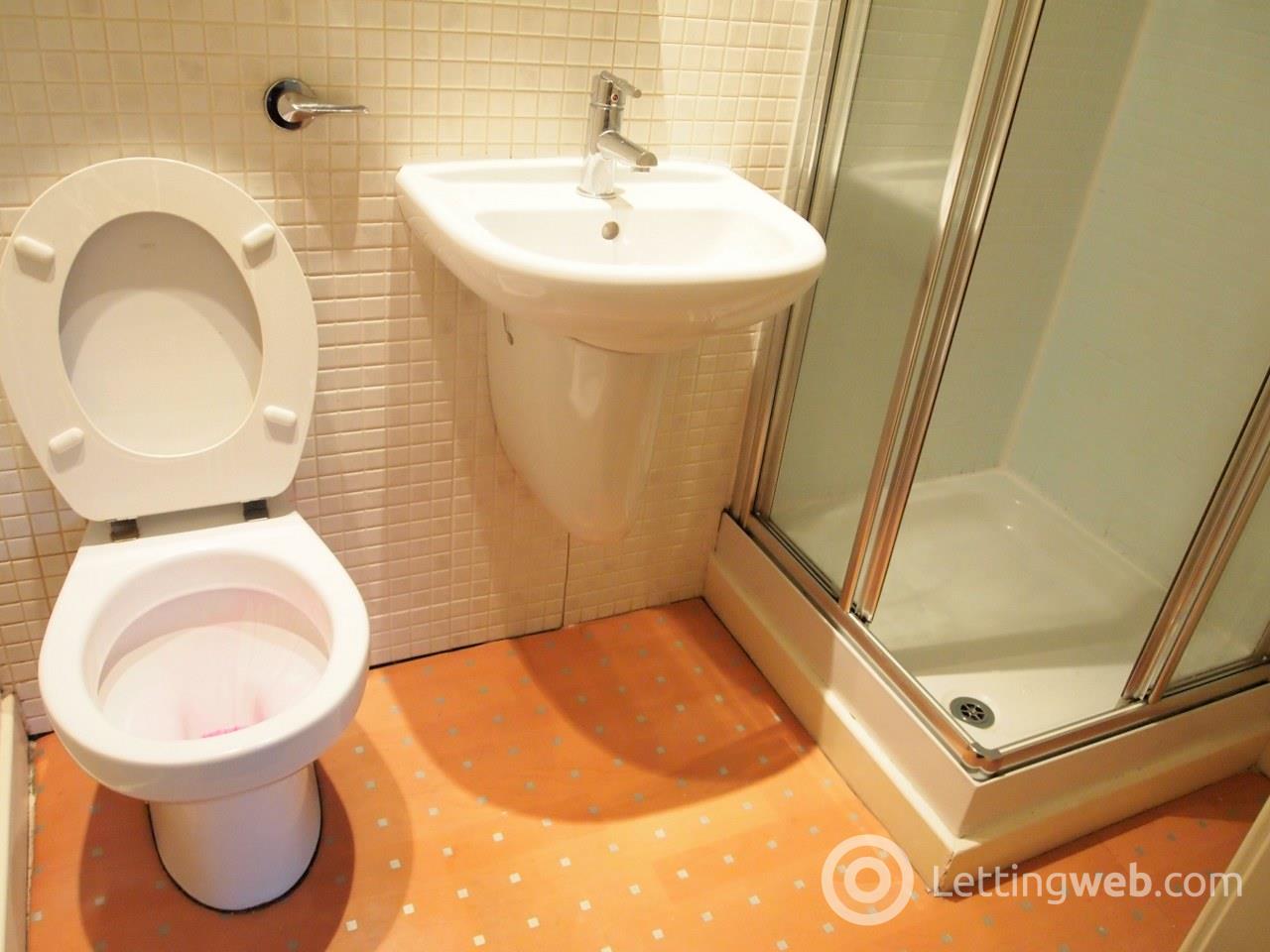 Property to rent in 7 Manresa place St Georges Cross