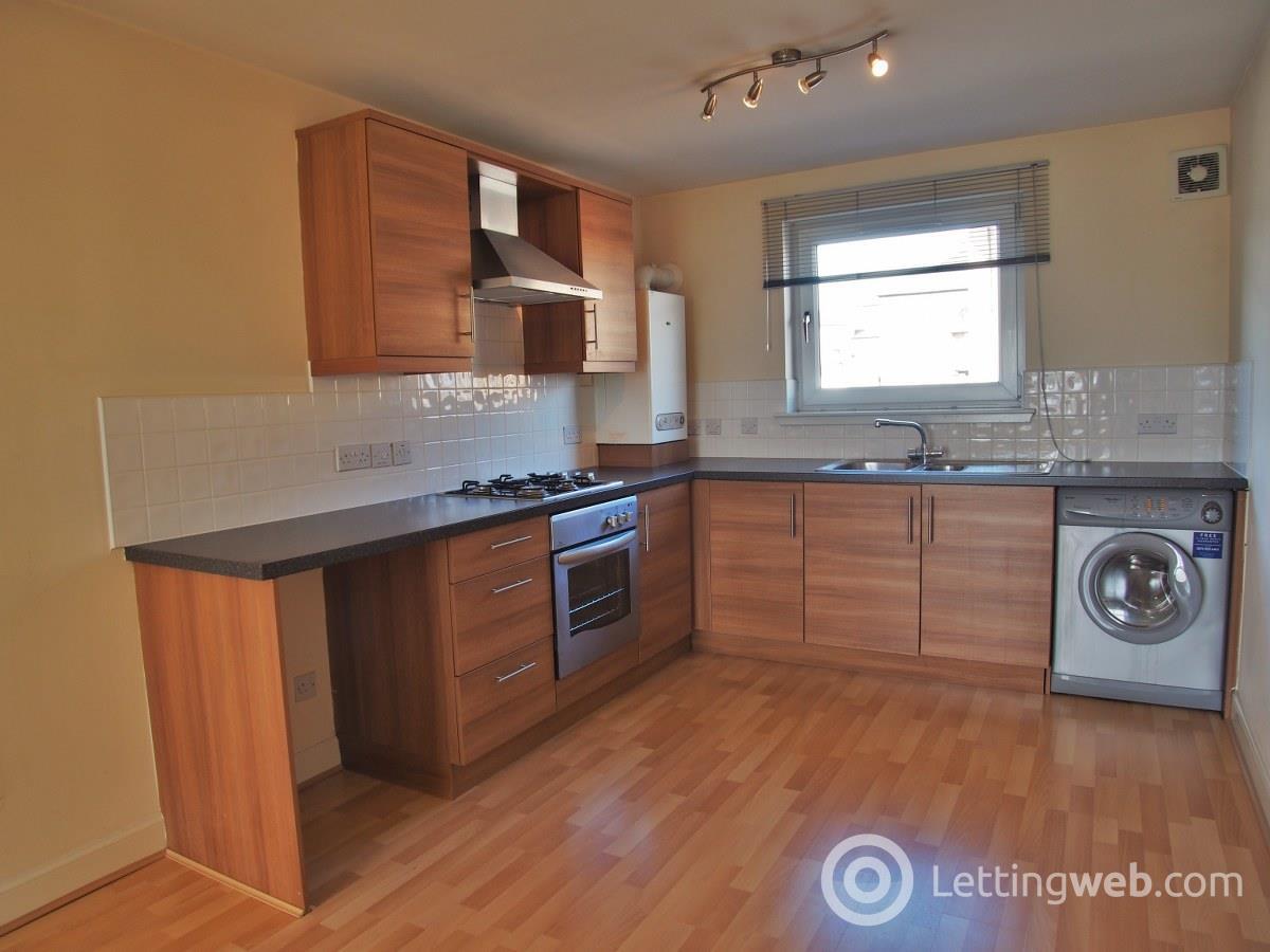 Property to rent in Viewmount Drive