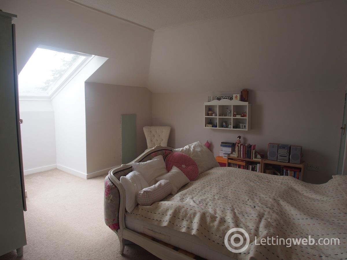Property to rent in 10 Gateside Road 1-1 Rowallan Barrhead