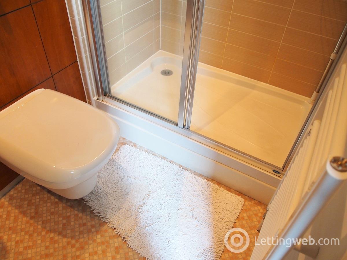 Property to rent in Glasgow Harbour Terraces