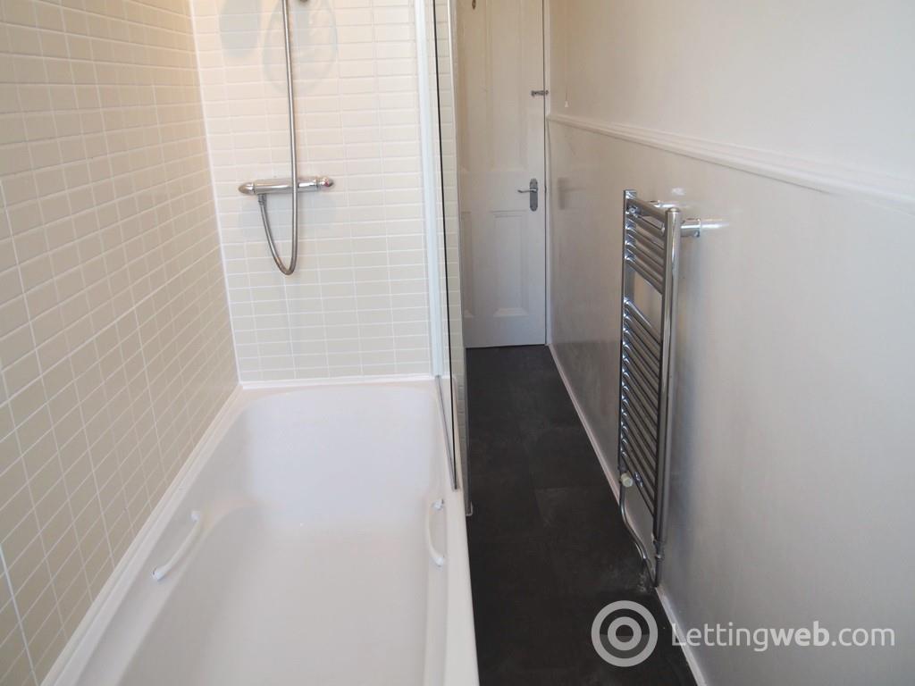 Property to rent in 90 Torrisdale Street