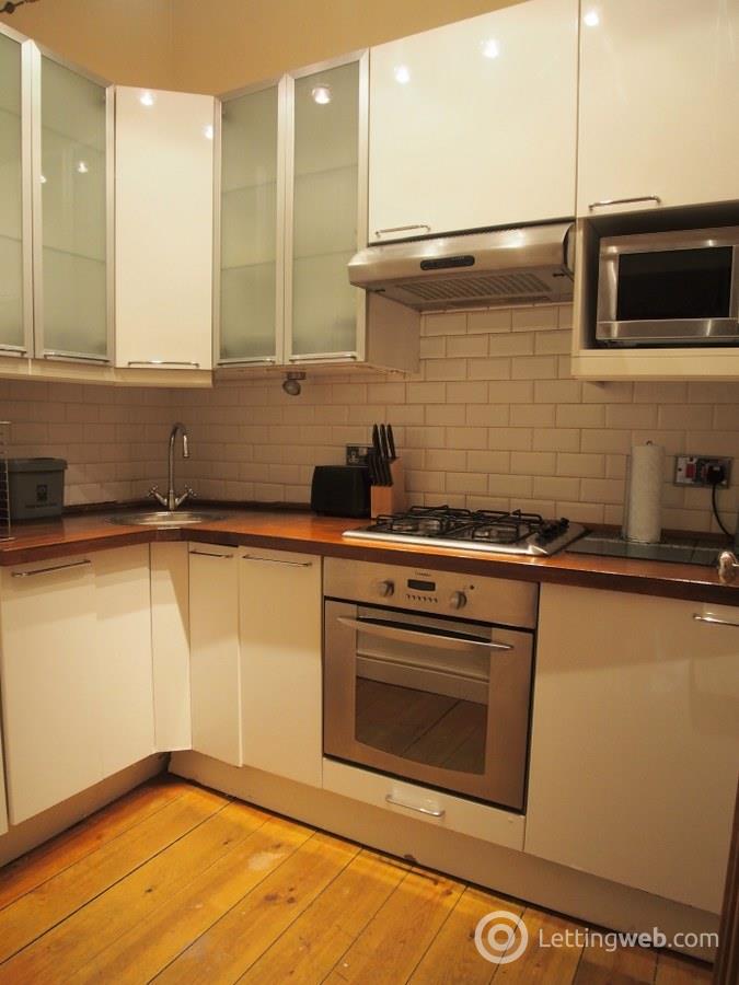 Property to rent in 20 Deanston Drive South Side