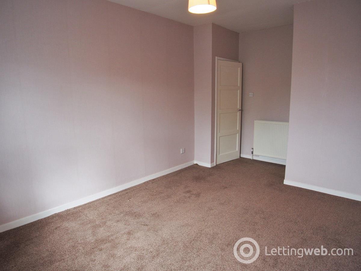 Property to rent in 10 Brockburn Terrace