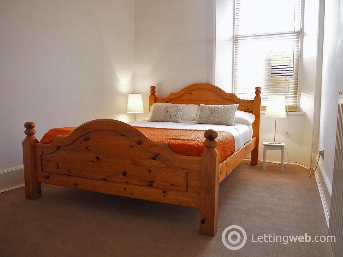 Property to rent in Eastwood Crescent