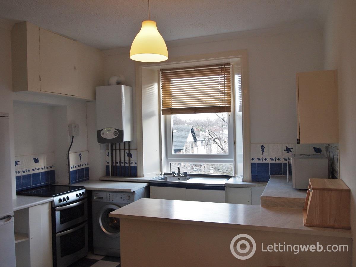 Property to rent in Eastwood Crescent