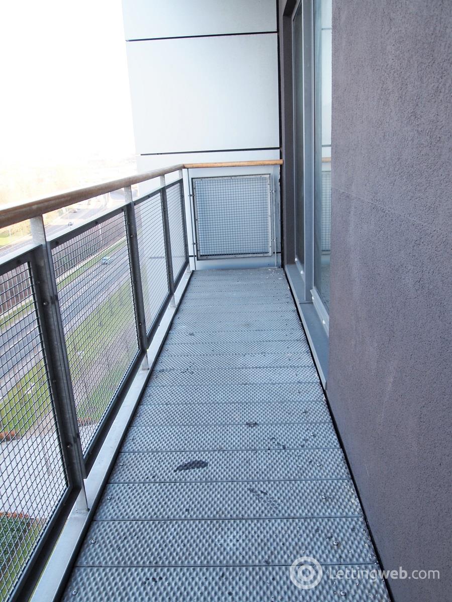 Property to rent in Glasgow Harbour Terrace
