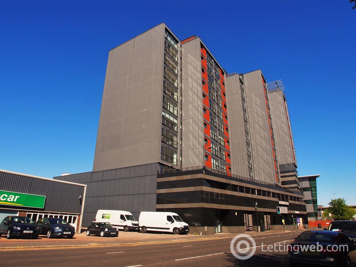 Property to rent in 72 Lancefield Quay