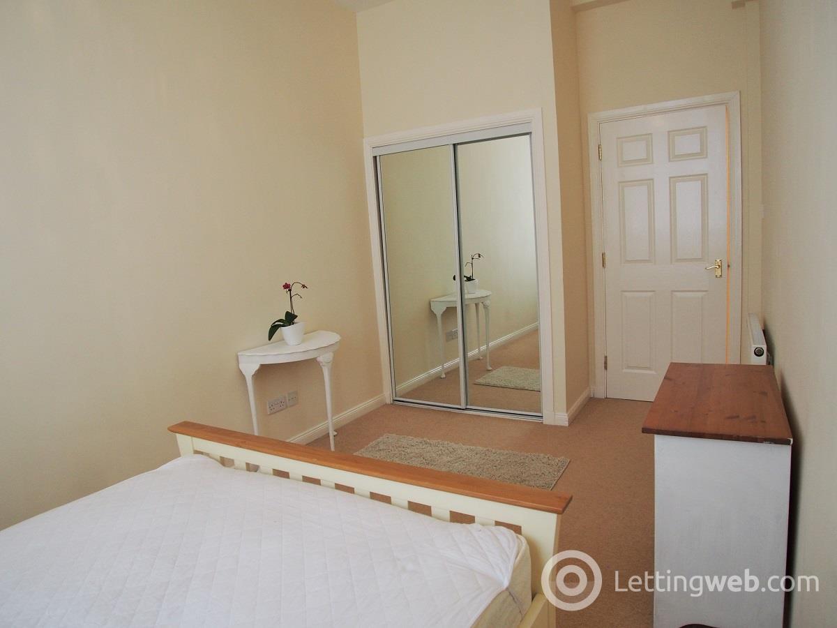 Property to rent in 31 Quarrybrae Street