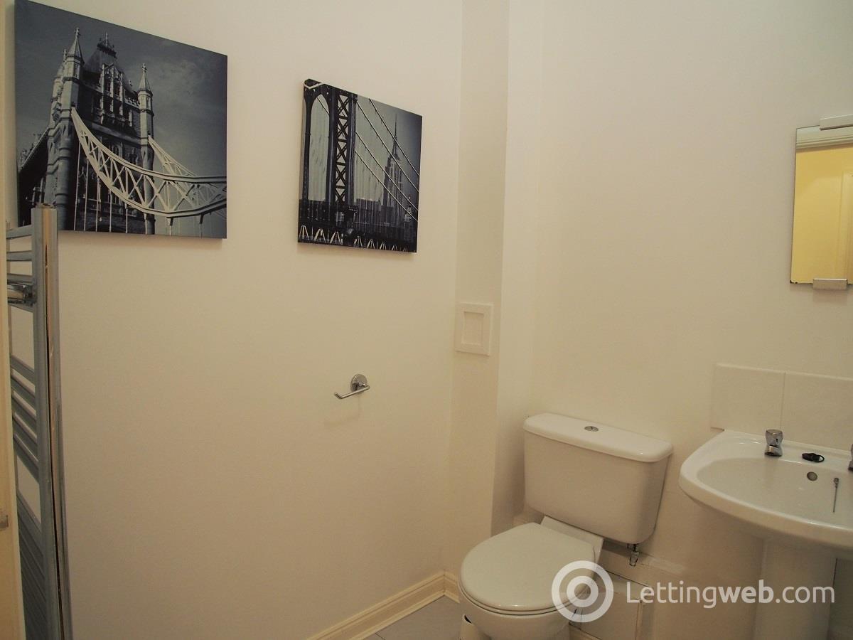 Property to rent in 31 Quarrybrae Street