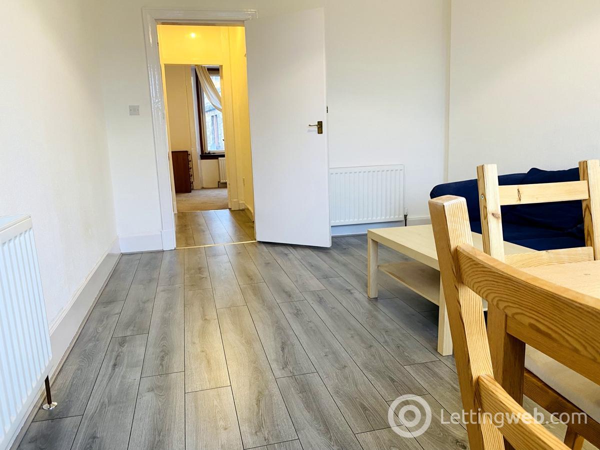 Property to rent in 11 Mannering Road