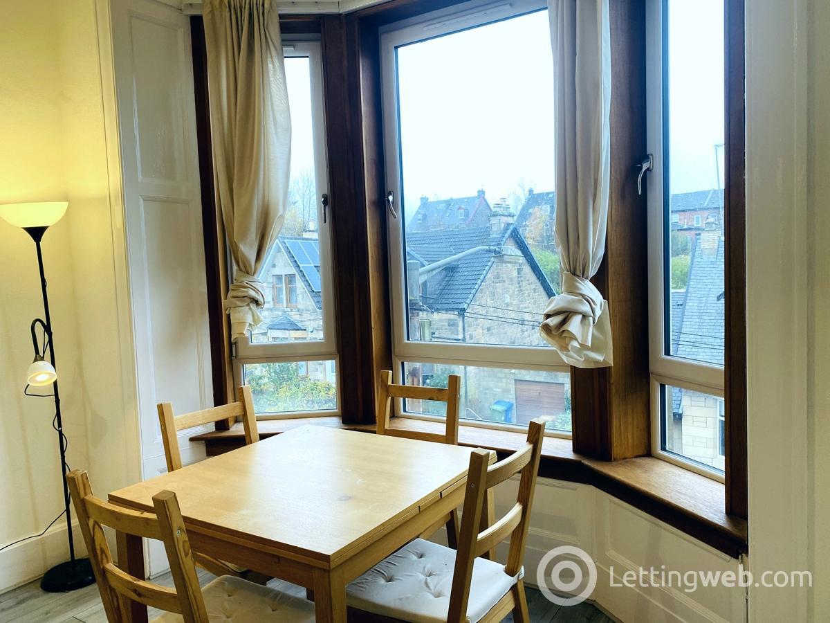 Property to rent in 11 Mannering Road