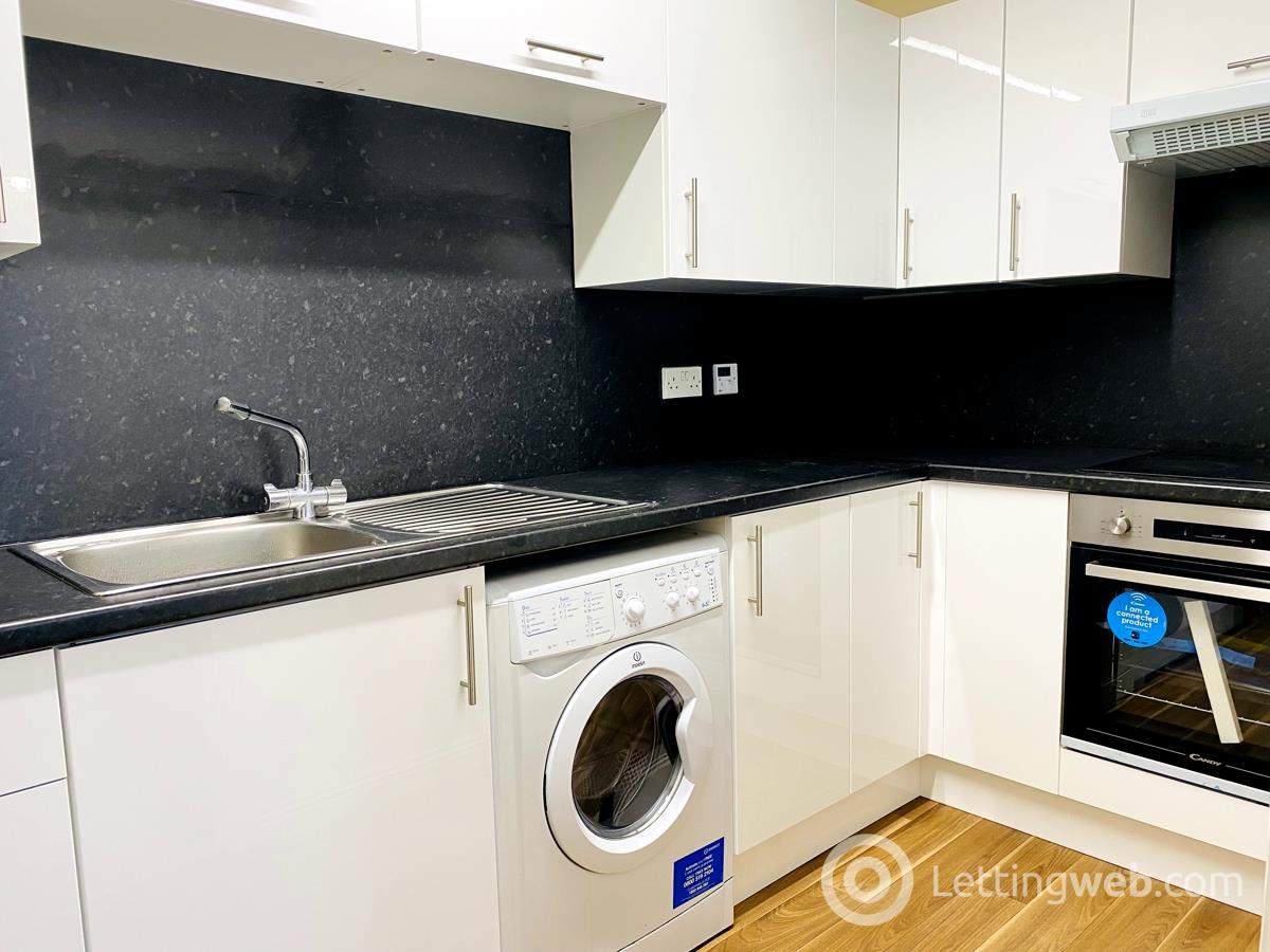 Property to rent in 240 Wallace Street 6-3 Tradeston