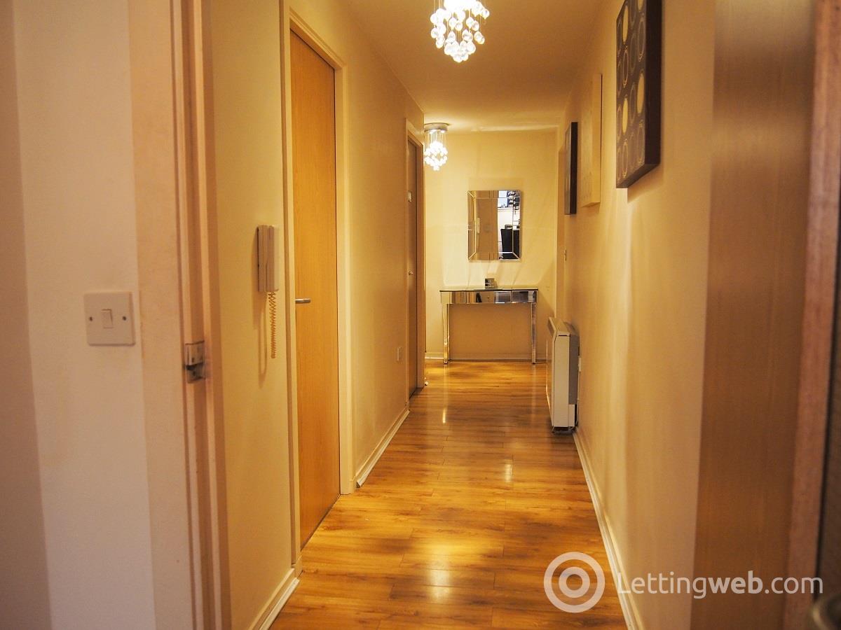 Property to rent in 4 Moore Street Gallowgate