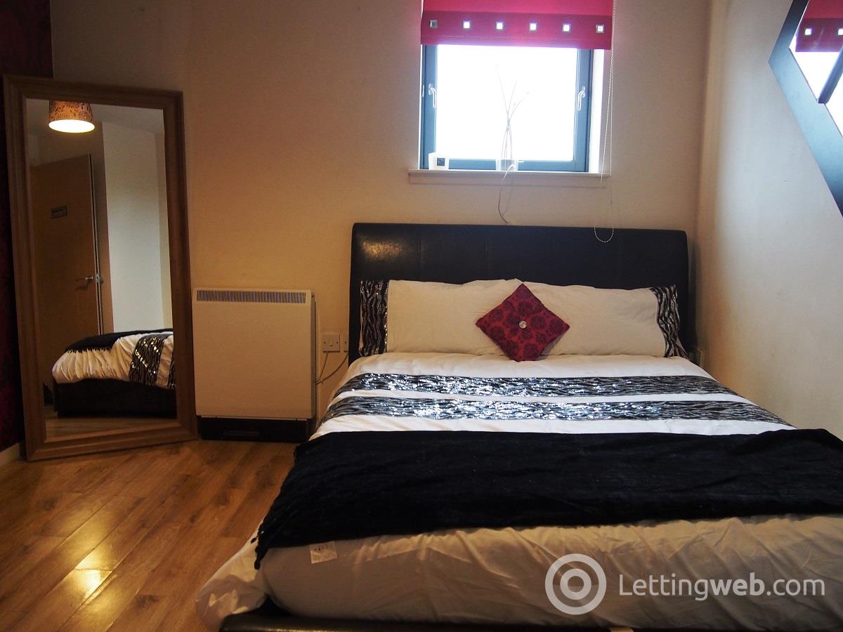 Property to rent in 4 Moore Street Gallowgate