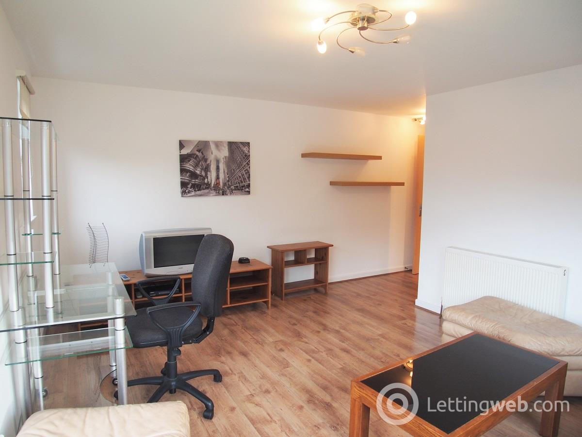 Property to rent in 5 Dalveen Street