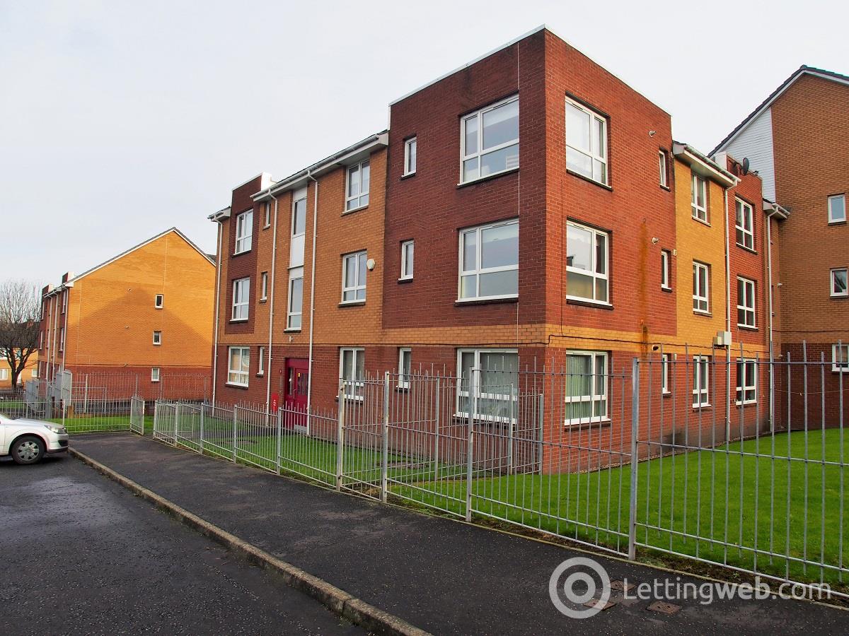 Property to rent in 5 Dalveen Street