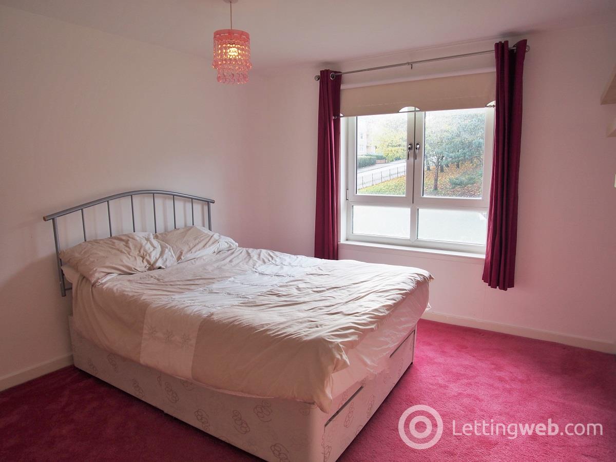 Property to rent in 5 Dalveen Street