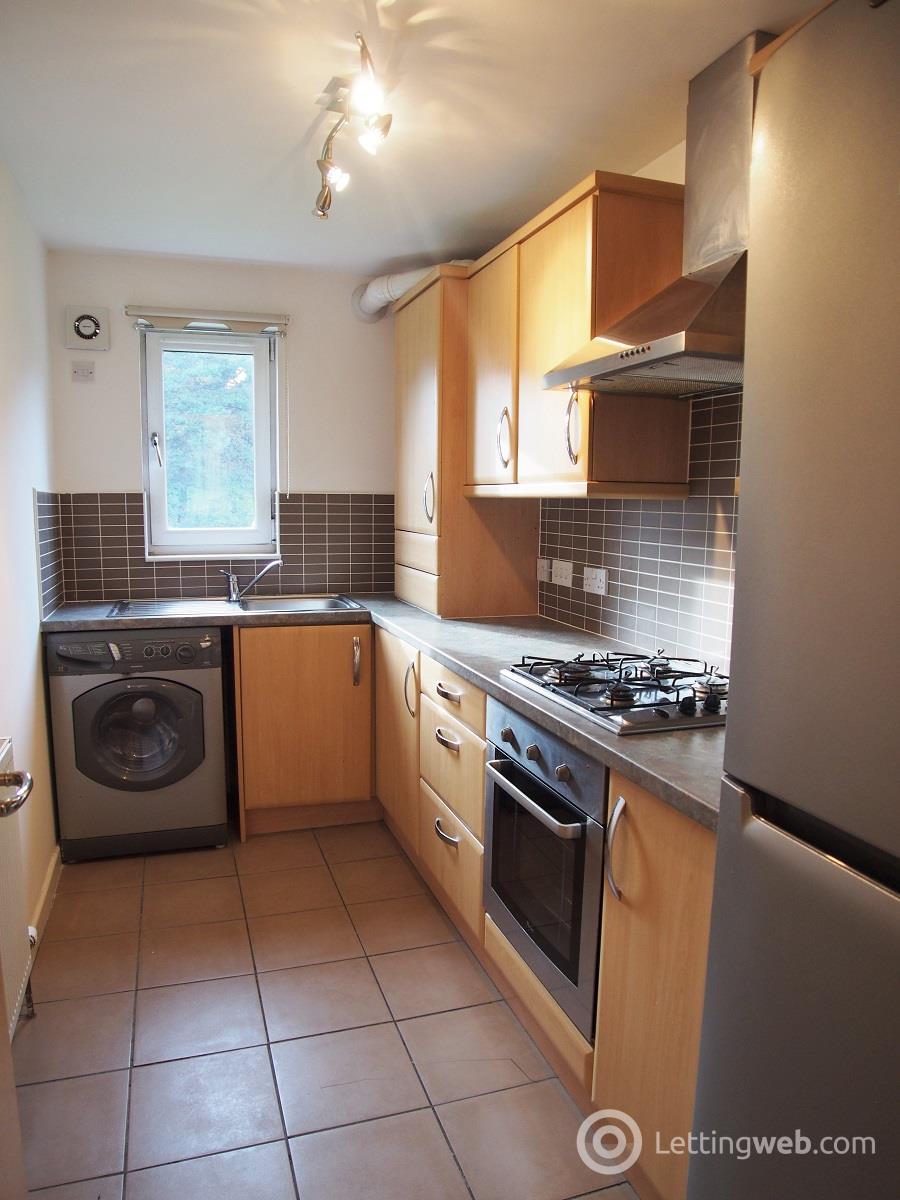 Property to rent in 5 Dalveen Street