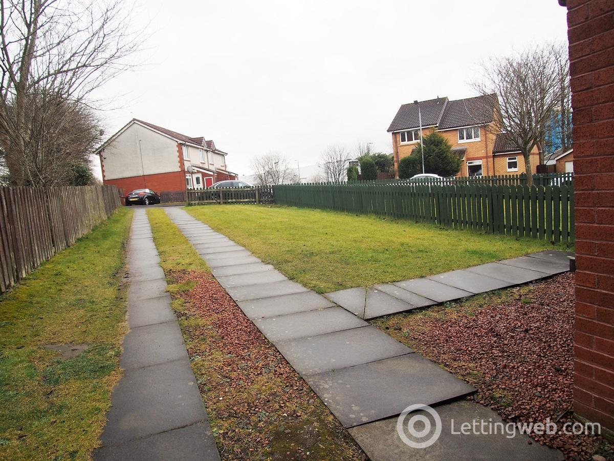 Property to rent in 47 Foresthall Crescent