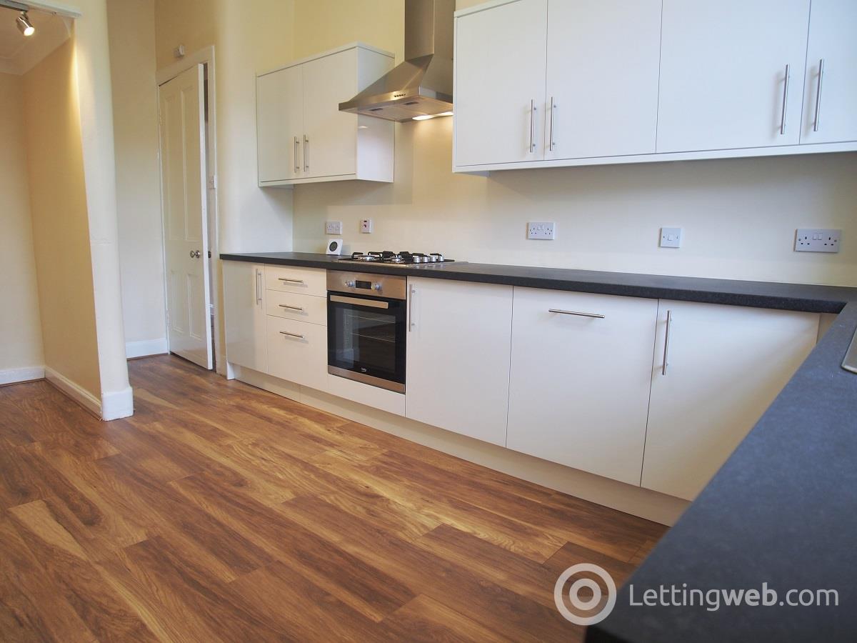 Property to rent in 36 Albert Road South Side