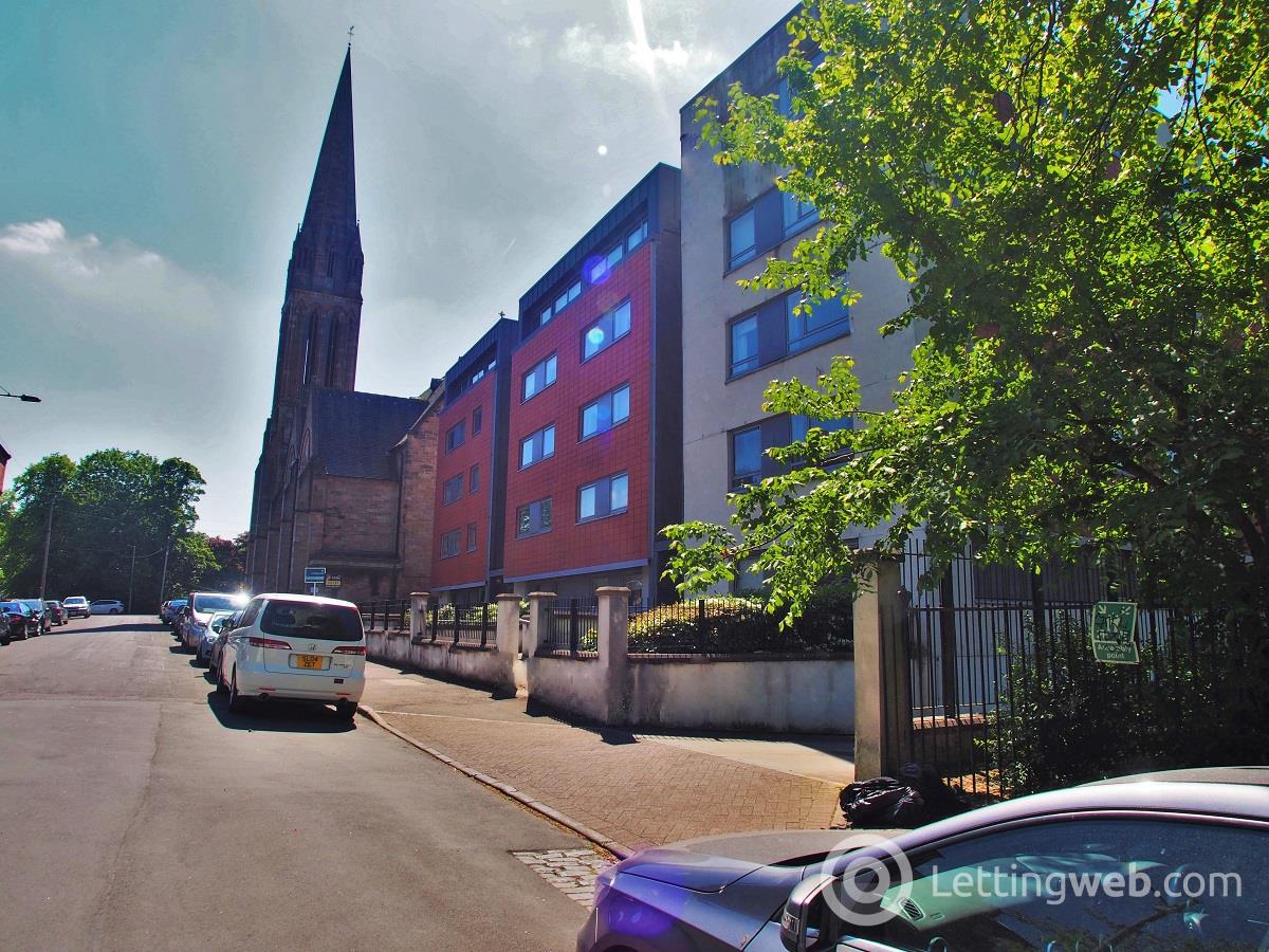 Property to rent in 36 Balvicar Street Queens Park