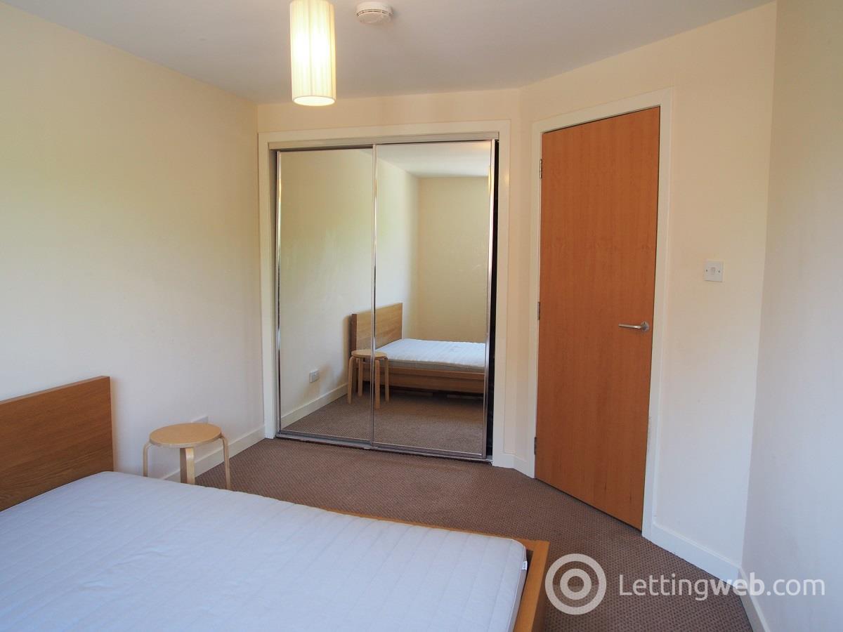 Property to rent in 36 Balvicar Street Queens Park