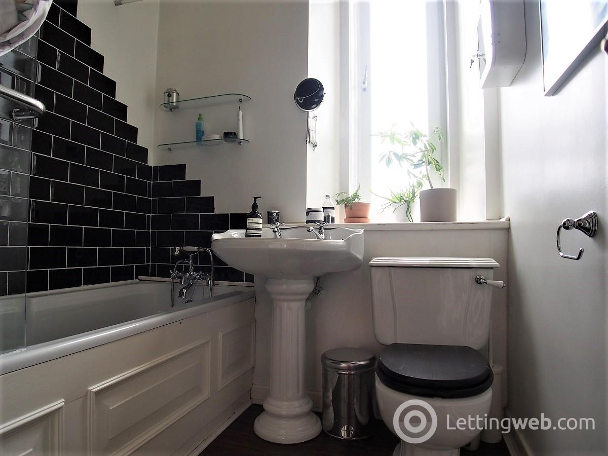 Property to rent in 542 Cathcart Road