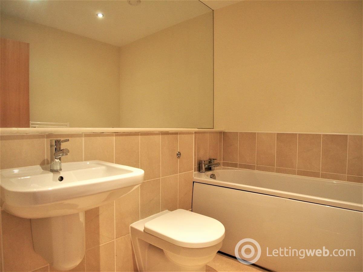 Property to rent in 15 Victoria Road Glasgow G42 7AB