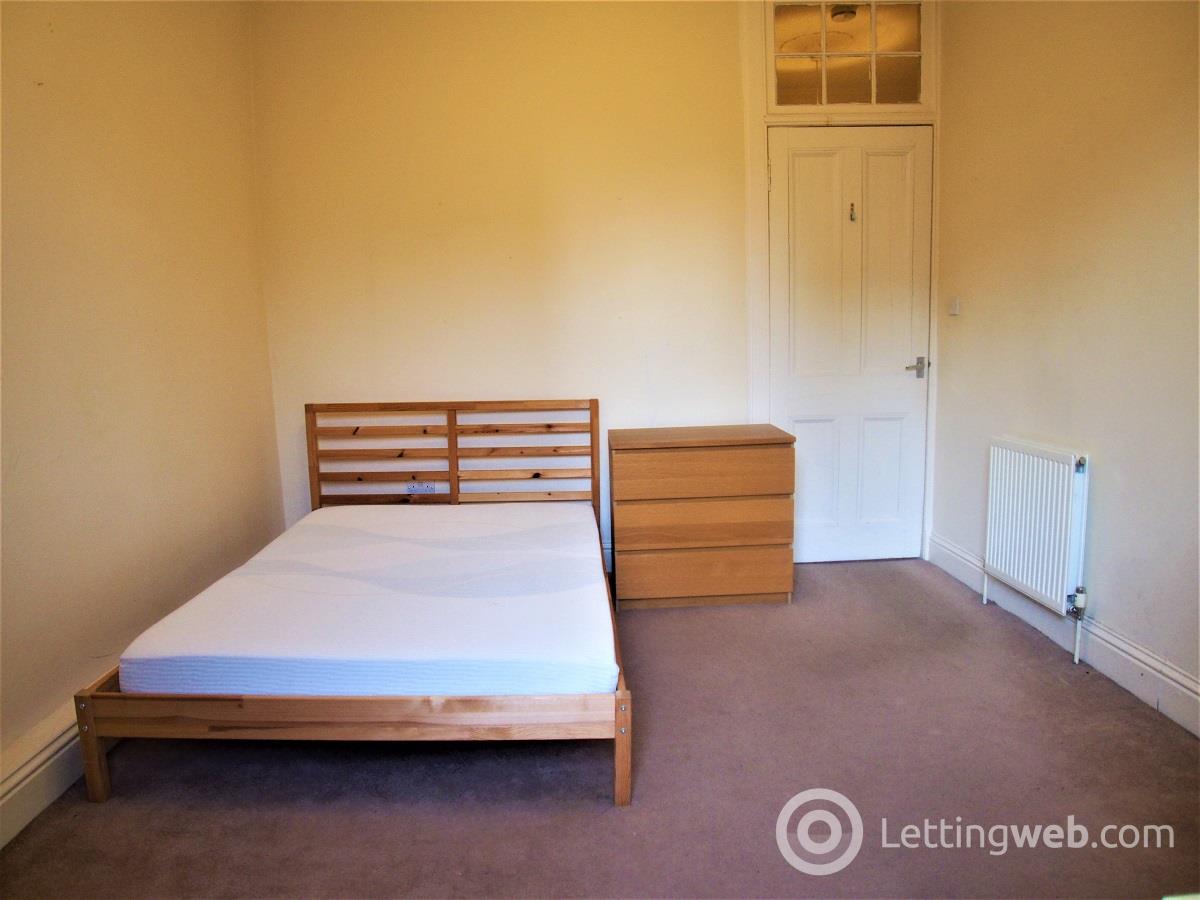 Property to rent in 106 Calder Street South Side
