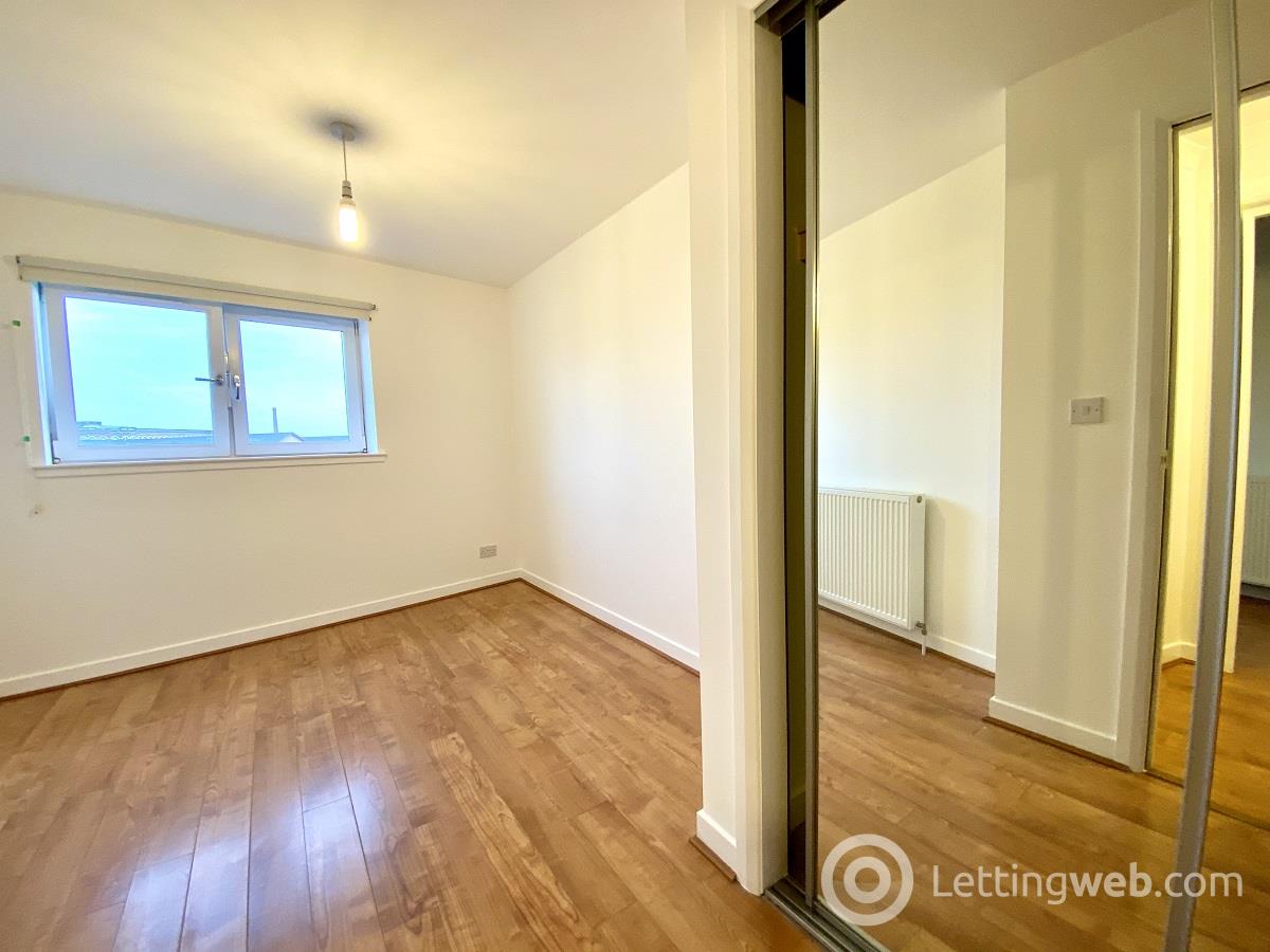 Property to rent in 110 Saucel Crescent Elipta Building Paisley