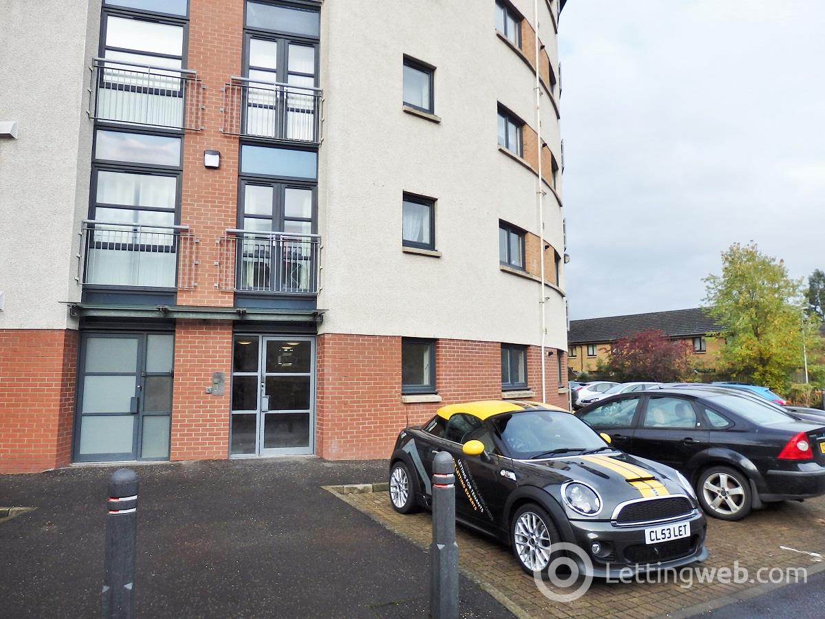 Property to rent in 110 Saucel Crescent Elipta Building Paisley