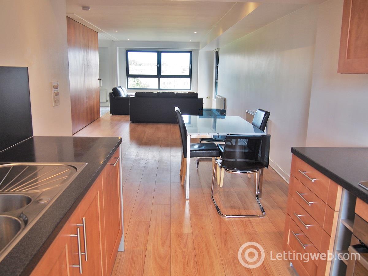 Property to rent in Glasgow Harbour Terrace