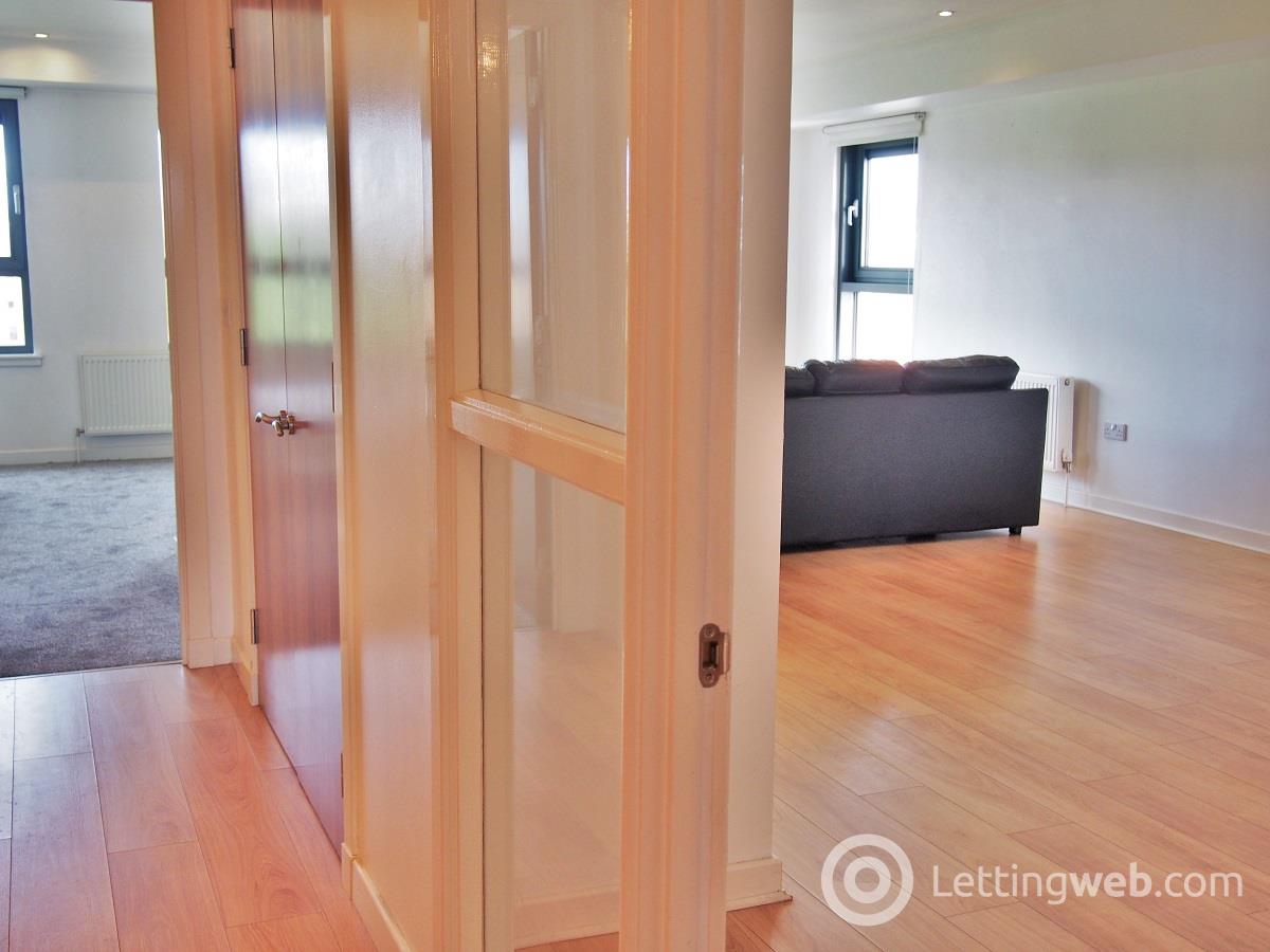 Property to rent in Glasgow Harbour Terrace